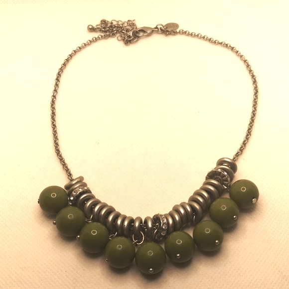 Retired Lia Sophia necklace 🔥 - Picture 1 of 4